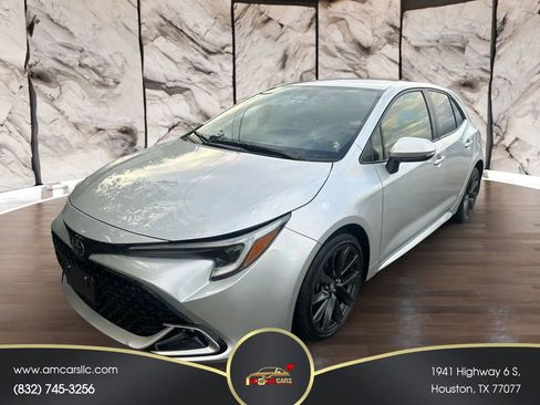 Used 2023 Toyota Corolla XSE FWD image 1