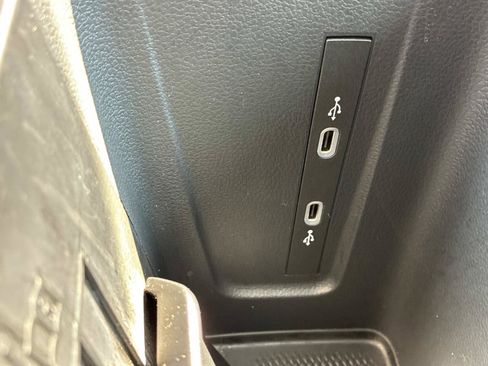 Used 2025 Volkswagen Tiguan SEL R-Line AWD/4WD image 32