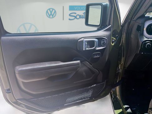 Used 2024 Jeep Wrangler Sport S w/ Convenience Group AWD/4WD image 16