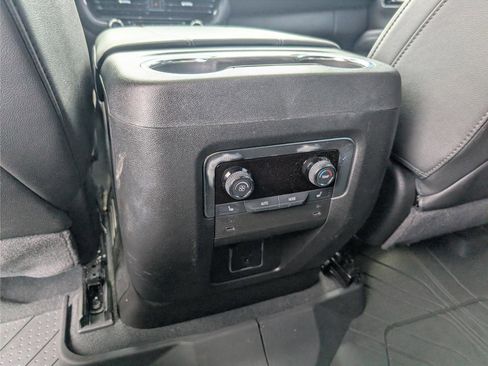 Used 2025 Chevrolet Tahoe Z71 w/ Z71 Off-Road Package AWD/4WD image 29