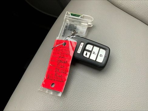 Used 2022 Honda Pilot EX-L image 13