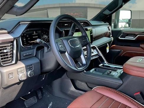 New 2026 GMC Sierra 2500 Denali Ultimate w/ Max Trailering Package AWD/4WD image 7