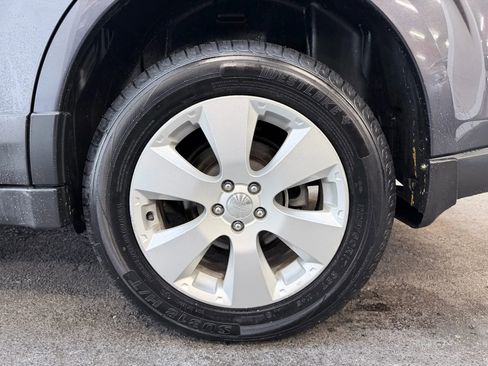 Used 2012 Subaru Outback 2.5i Premium AWD/4WD image 6