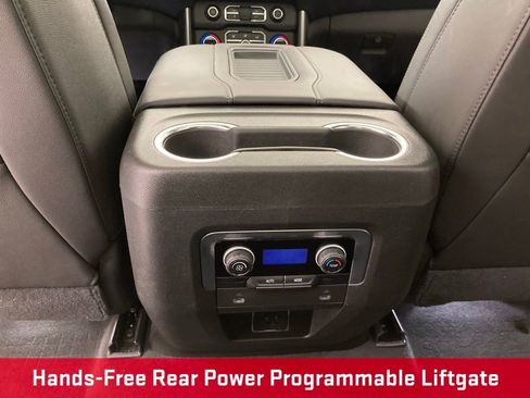 Used 2021 Chevrolet Tahoe Z71 image 17