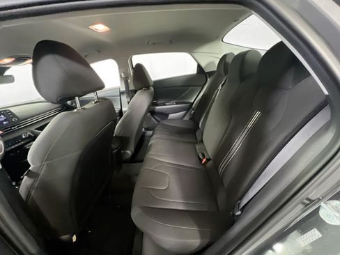 Used 2023 Hyundai Elantra SEL FWD image 22