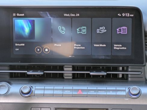 Used 2024 Hyundai Kona SEL image 19