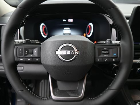 New 2026 Nissan Pathfinder SL FWD image 11
