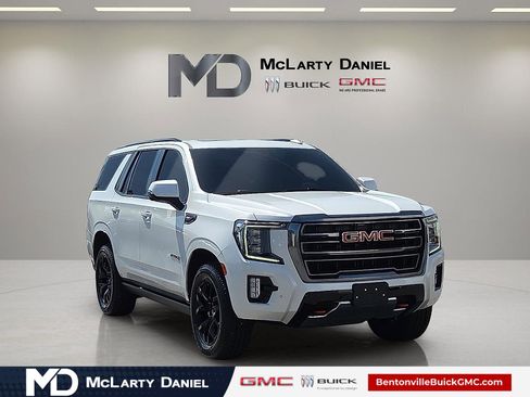 Used 2022 GMC Yukon AT4 w/ Technology Package AWD/4WD image 1