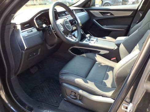 New 2026 Jaguar F-PACE R-Dynamic S image 17