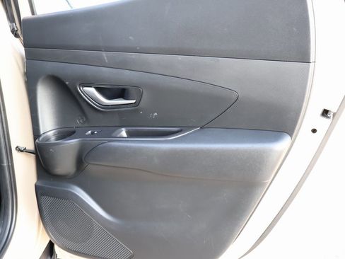 Used 2023 Hyundai Santa Cruz SEL image 12