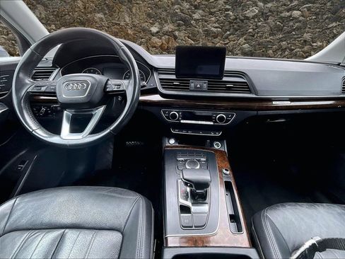 Used 2018 Audi Q5 2.0T Premium Plus w/ Premium Plus Package image 12