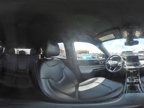 Used 2025 Jeep Compass Limited AWD/4WD image 41