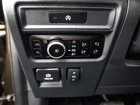 Used 2025 Ford F150 Raptor AWD/4WD image 18