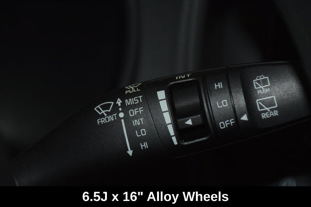 Used 2025 Kia Soul LX w/ LX Technology Package FWD image 17