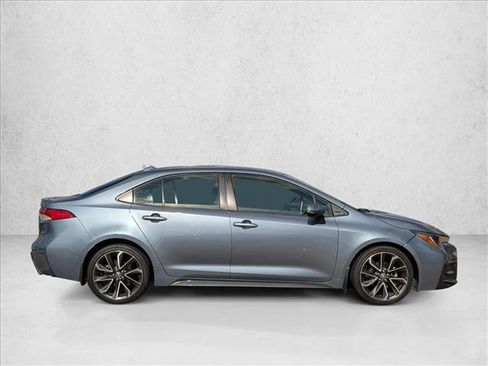 Used 2021 Toyota Corolla SE w/ Carpet Mat Package (TMS) image 4