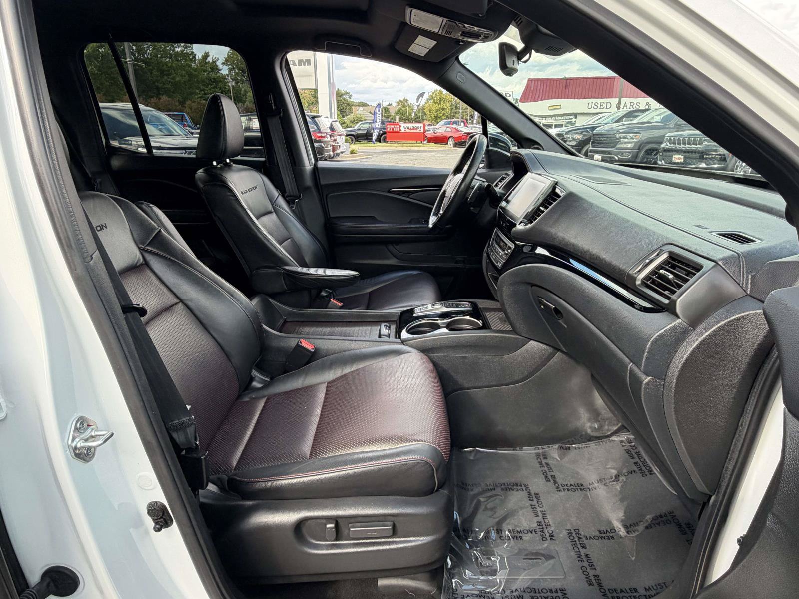Used 2022 Honda Ridgeline Black Edition image 32