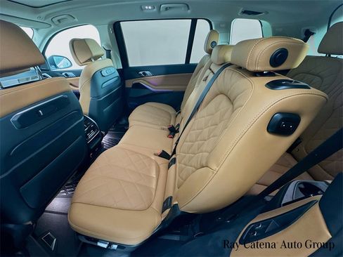 Used 2026 BMW X7 xDrive40i image 26