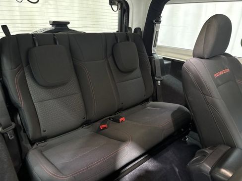 Used 2020 Jeep Wrangler Rubicon w/ LED Lighting Group AWD/4WD image 28