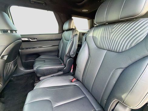 Used 2024 Hyundai Palisade Calligraphy image 23