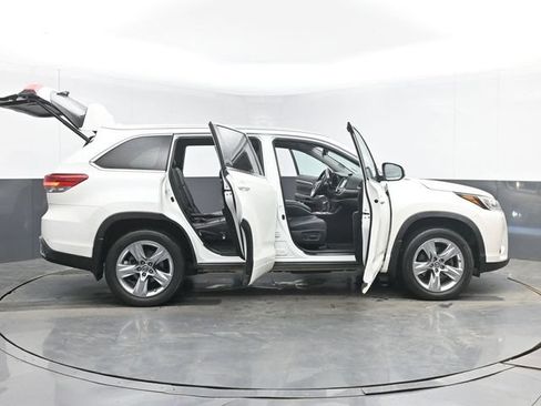 Used 2019 Toyota Highlander Limited AWD/4WD image 55