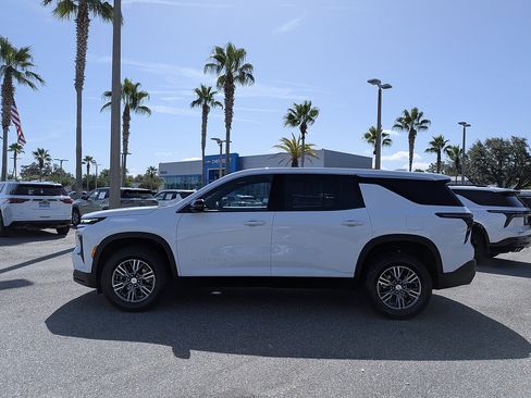 Used 2024 Chevrolet Traverse LS FWD image 6