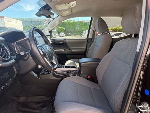 Used 2020 Toyota Tacoma SR5 image 14