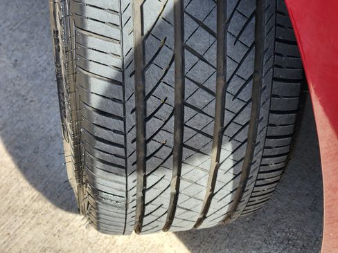 Used 2025 Lexus ES 300h w/ Premium Package image 11