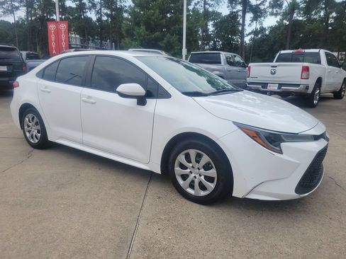 Used 2022 Toyota Corolla LE FWD image 10