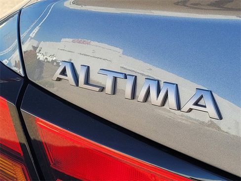 New 2025 Nissan Altima 2.5 S image 8