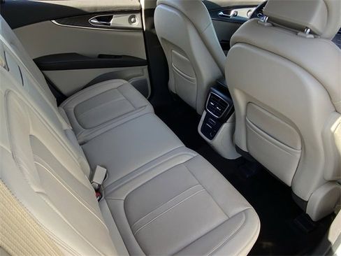 Used 2020 Lincoln Nautilus Reserve w/ Equipment Group 202A image 23