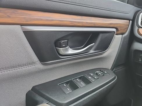 Used 2017 Honda CR-V EX image 17