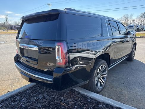 Used 2018 GMC Yukon XL Denali w/ Denali Ultimate Package image 4
