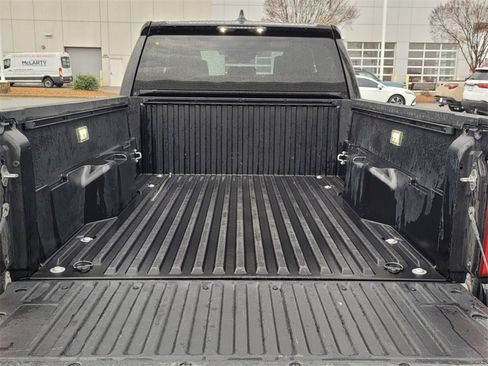 Used 2024 Toyota Tacoma TRD Off-Road image 9