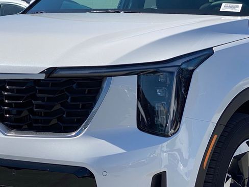 New 2026 Kia Sorento EX FWD image 8