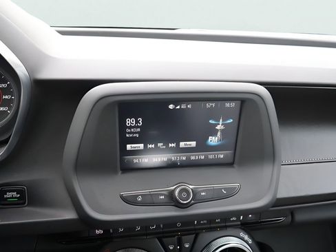 Used 2017 Chevrolet Camaro LT RWD image 41