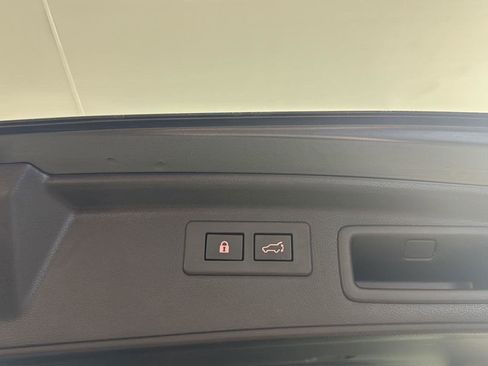 Certified 2024 Subaru Forester Limited w/ Convenience Package image 7