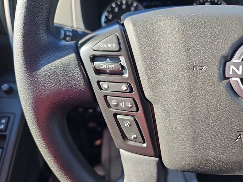 Used 2023 Nissan Frontier SV w/ Midnight Edition Package image 21