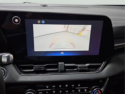 Used 2026 Chevrolet Equinox RS FWD image 12