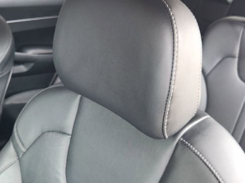 Used 2023 Kia Sorento EX FWD image 9