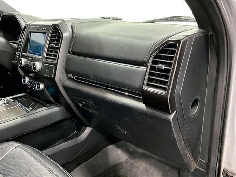 Used 2021 Ford Expedition Limited image 19