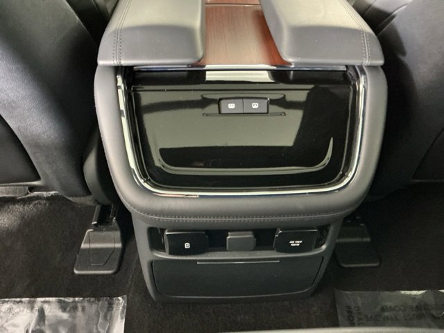 Used 2023 Lincoln Navigator L Reserve w/ Equipment Group 201A AWD/4WD image 28