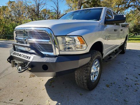 Used 2016 RAM 3500 Tradesman w/ Chrome Appearance Group image 4