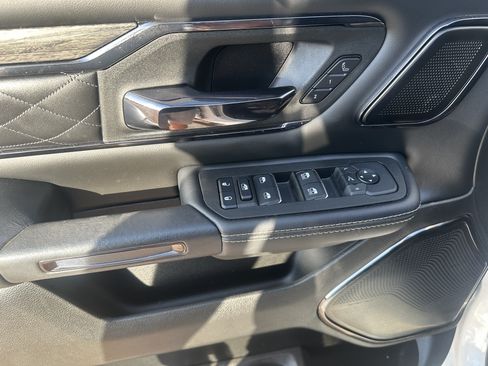 Used 2025 RAM 1500 Limited AWD/4WD image 11
