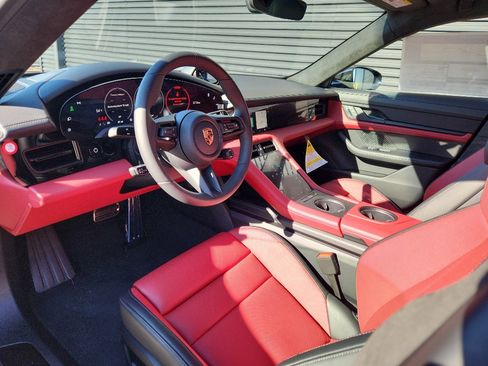 New 2026 Porsche Taycan GTS image 5