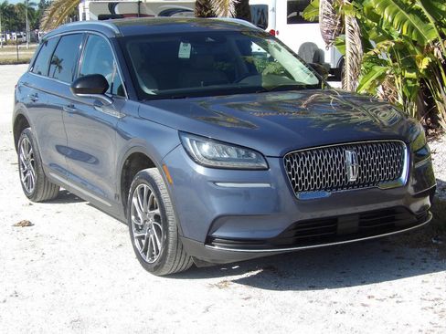 Used 2022 Lincoln Corsair Standard 4dr SUV image 11