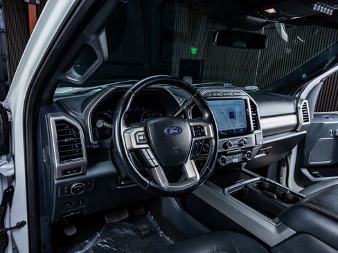 Used 2022 Ford F250 Platinum image 17
