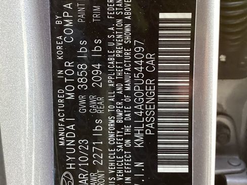 Used 2023 Hyundai Elantra SE FWD image 65