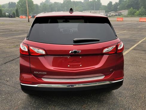 Used 2018 Chevrolet Equinox LT FWD image 10