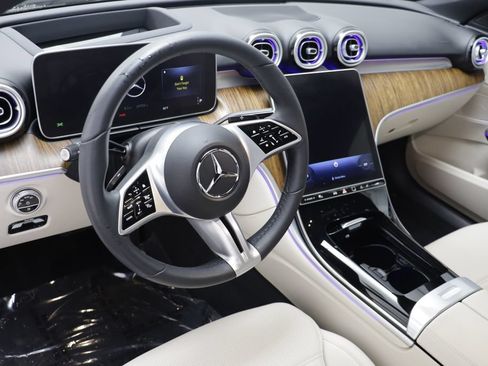 Used 2023 Mercedes-Benz C 300 4MATIC Sedan image 6