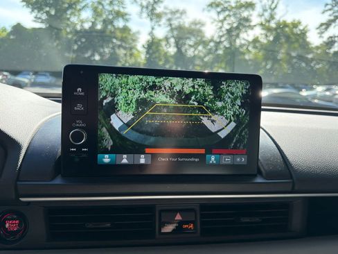 Used 2025 Honda Pilot Touring image 30